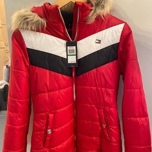 Big Girls Tommy Hilfiger puffer Jacket, size L 12-14(New)
